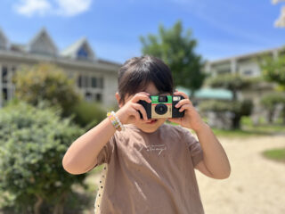 5歳の娘が切り取った「夏の思い出」でアルバム作りをしてみました。